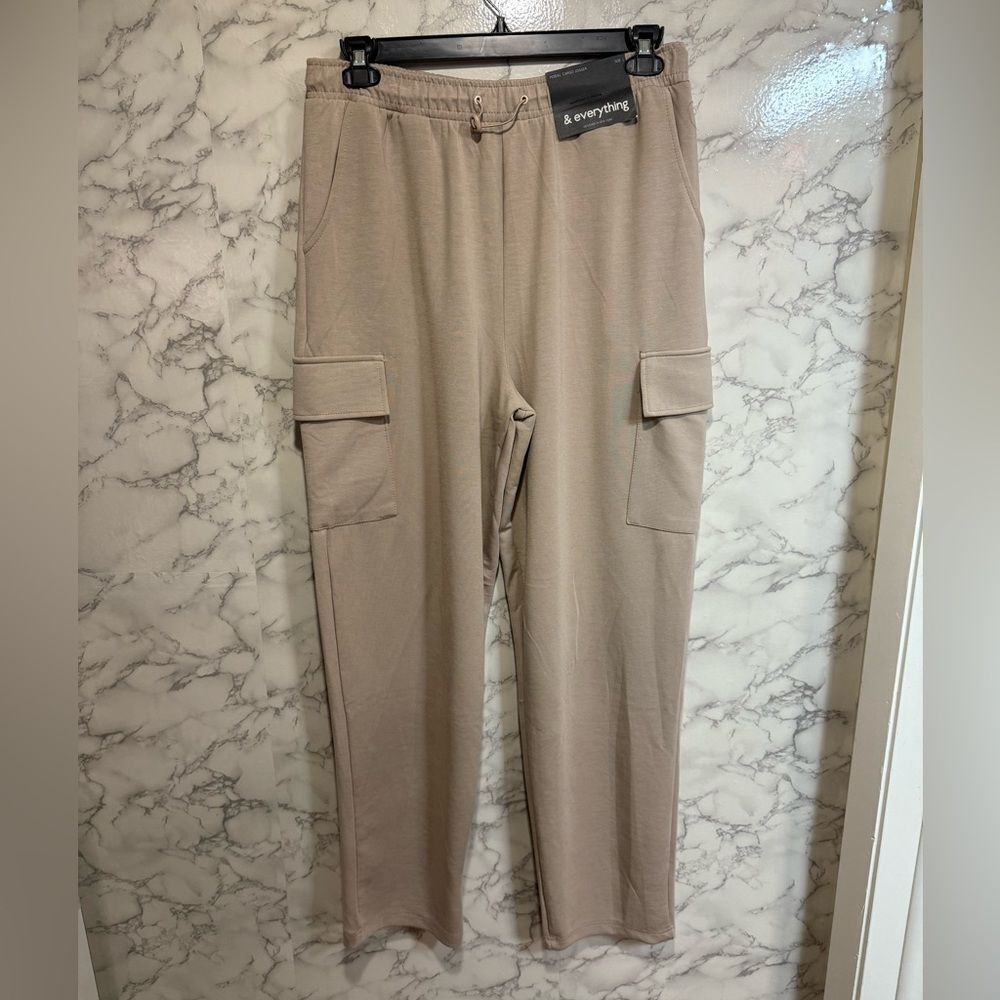 NEW Men’s Modal Cargo Jogger Pants - Tan Size L